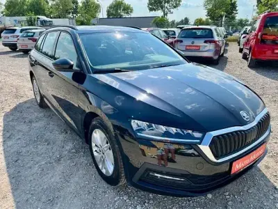 Gebraucht Skoda Octavia Ambition 116 PS (85 kW) 2023 Schwarz Kombi