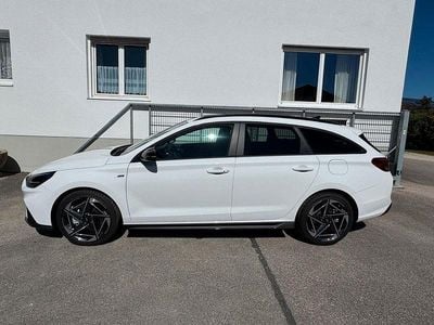 Neu Hyundai i30 N Line 140 PS (102 kW) 2025 Weiß Limousine