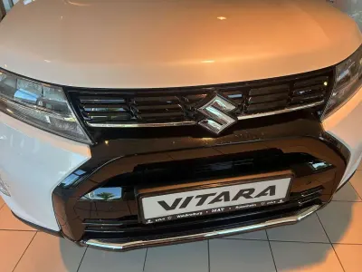 Neu Suzuki Vitara Comfort+ 110 PS (80 kW) 2026 Weiß SUV