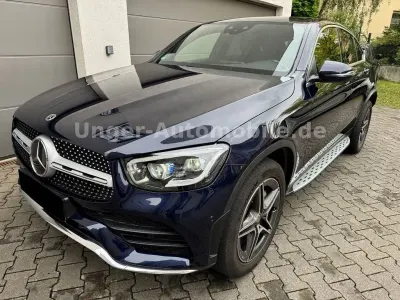 Używany Mercedes GLC300e Business 320 KM (235 kW) 2020 Niebieski Coupe