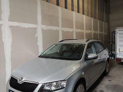Gebraucht Skoda Octavia 110 PS (80 kW) 2016 Silber Kleinwagen