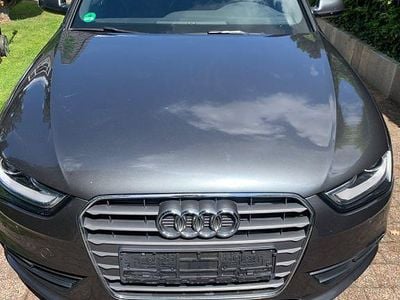 Gebraucht Audi A4 S-Line 177 PS (130 kW) 2015 Grau Kombi
