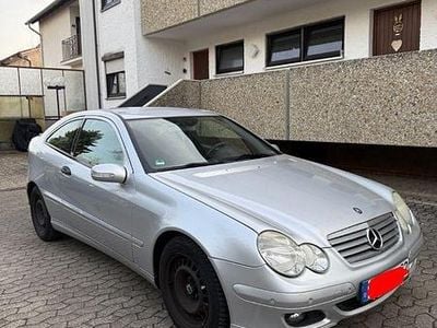 Gebraucht Mercedes C160 122 PS (89 kW) 2006 Silber Coupé