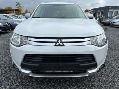 gebraucht Mitsubishi Outlander 4-WD.,ALU 19 Zol,Aut,NAVI,T.LEDER,TUV.