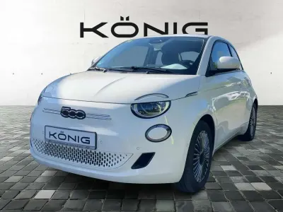 Gebraucht Fiat 500e Icon 86 kW (118 PS) 2023 Weiß Limousine