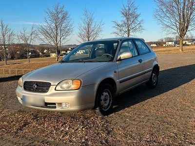 Gebraucht Suzuki Baleno 85 PS (62 kW) 1999 Silber Kleinwagen