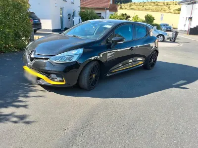Gebraucht Renault Clio R.S. 220 PS (161 kW) 2018 Schwarz Kleinwagen