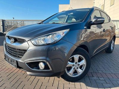 Gebraucht Hyundai ix35 Style 136 PS (100 kW) 2010 Grau SUV