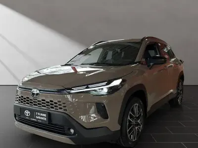 Neu Toyota Corolla Cross Team 180 PS (132 kW) 2026 Beige SUV
