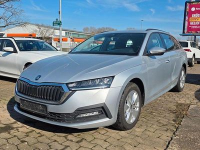 Gebraucht Skoda Octavia Tour 116 PS (85 kW) 2022 Silber Kombi