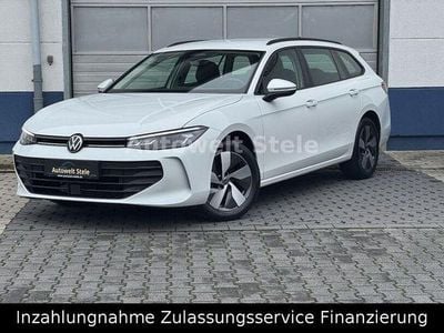Weiß Gebraucht 2024 VW Passat Kombi | 27.800 € (Fairer Preis)