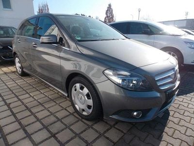 Gebraucht Mercedes B180 122 PS (89 kW) 2012 Grau Van / Kleinbus