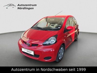 Gebraucht Toyota Aygo Cool 68 PS (50 kW) 2010 Rot Kleinwagen