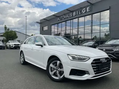 Gebraucht Audi A4 Advanced 204 PS (150 kW) 2022 Weiß Kombi