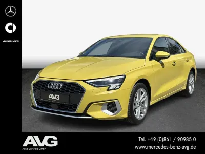 Gebraucht Audi A3 Ambiente 116 PS (85 kW) 2021 Gelb Limousine