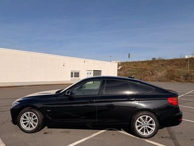 Gebraucht BMW 320 Gran Turismo Sport Line 190 PS (139 kW) 2015 Schwarz Limousine