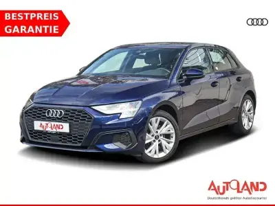 Używany Audi A3 Comfort 150 KM (110 kW) 2021 Niebieski Sedan/Limuzyna