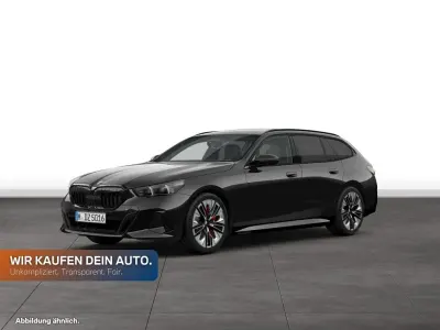 Gebraucht BMW 540 Comfort Edition 286 PS (210 kW) 2025 Black sapphire metallic Kombi