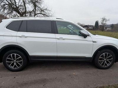 Gebraucht VW Tiguan Allspace Comfortline 150 PS (110 kW) 2020 Weiß SUV