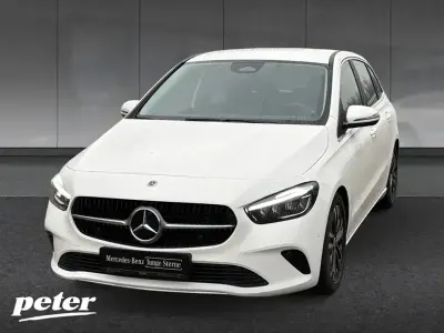 Gebraucht Mercedes B200 Progressive 163 PS (119 kW) 2024 Unilack polarweiß Van / Kleinbus