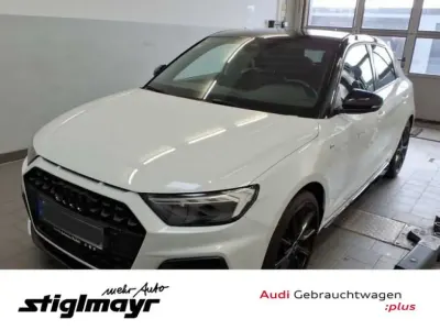 Gebraucht Audi A1 Ambiente 150 PS (110 kW) 2023 Gletscherweiß (metallic) SUV