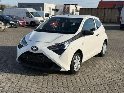 Weiß Gebraucht 2019 Toyota Aygo Kleinwagen | 7.300 € (Fairer Preis)
