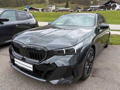 Usata BMW 530e M Sport 190 CV (139 kW) 2025 Grigio Station wagon