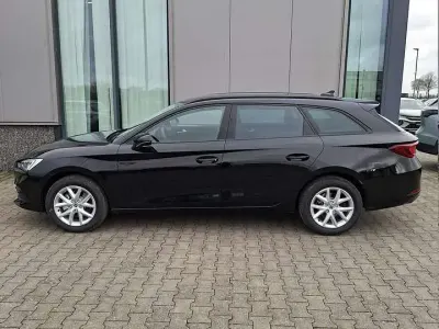 Neu Seat Leon Style 116 PS (85 kW) 2026 Metalliclackierung nachts... Kombi