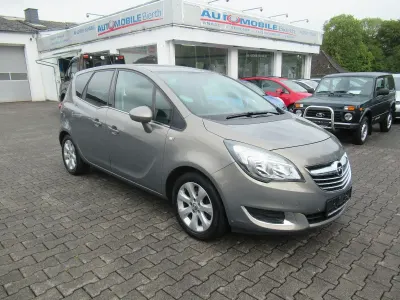 Gebraucht Opel Meriva Innovation 140 PS (102 kW) 2015 Grau Van / Kleinbus