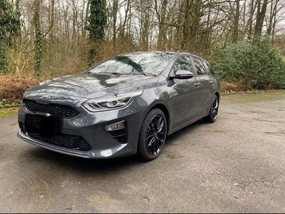 Gebraucht Kia Ceed Sportswagon Spirit 136 PS (100 kW) 2019 Grau Kombi