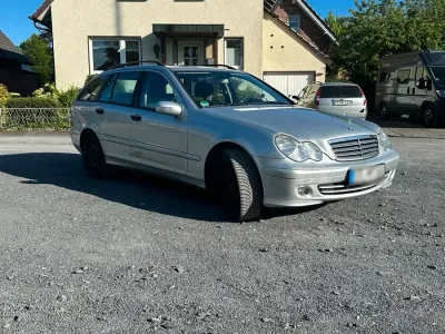 Gebraucht Mercedes C200 122 PS (89 kW) 2006 Silber Kombi