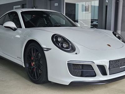 Porsche 911 Carrera 4