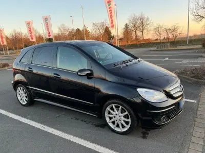 Gebraucht Mercedes B200 136 PS (100 kW) 2005 Schwarz Van / Kleinbus