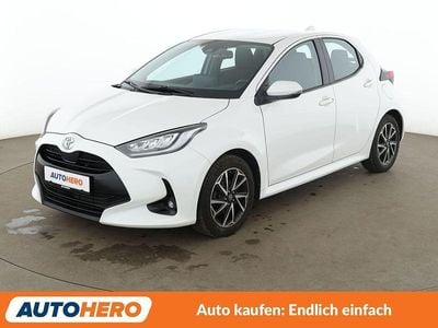 Usata Toyota Yaris Team 125 CV (91 kW) 2021 Bianco Utilitaria