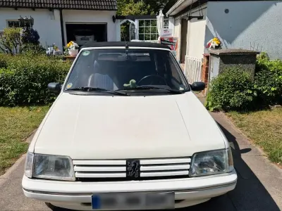 Gebraucht Peugeot 205 60 PS (44 kW) 1992 Weiß Cabrio