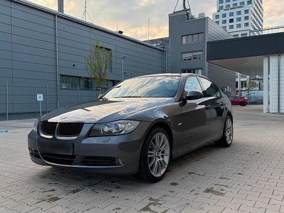 Second-hand BMW 325 218 CP (160 kW) 2006 Argintiu Berlinǎ