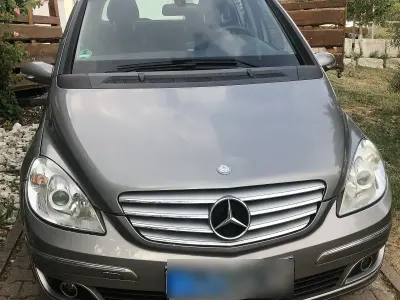 Gebraucht Mercedes B200 140 PS (102 kW) 2006 Silber Van / Kleinbus
