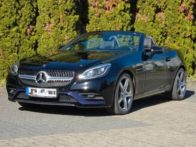 Używany Mercedes SLC180 AMG line 156 KM (114 kW) 2018 Czarny Kabriolet
