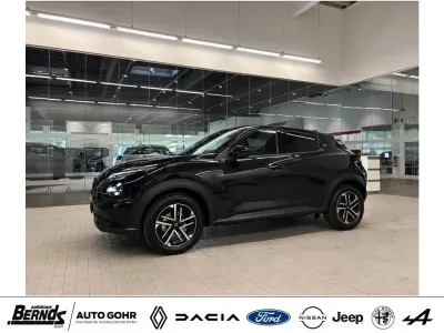 Neu Nissan Juke N-Connecta 143 PS (105 kW) 2025 Schwarz metallic SUV