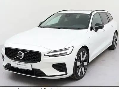 Gebraucht Volvo V60 Plus 455 PS (334 kW) 2025 Weiß Kombi
