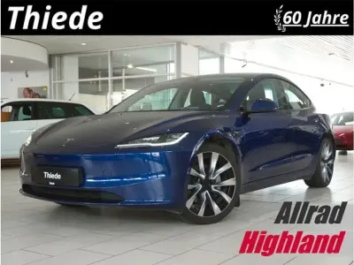 Käytetty Tesla Model 3 366 kW (498 HP) 2024 Sininen Sedan