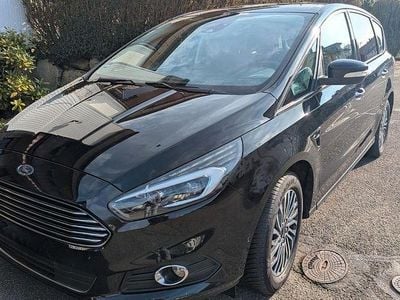 Gebraucht Ford S-MAX Titanium 190 PS (139 kW) 2019 Schwarz Van / Kleinbus