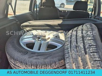 Używany VW Golf IV 131 KM (96 kW) 2002 Niebieski Sedan/Limuzyna