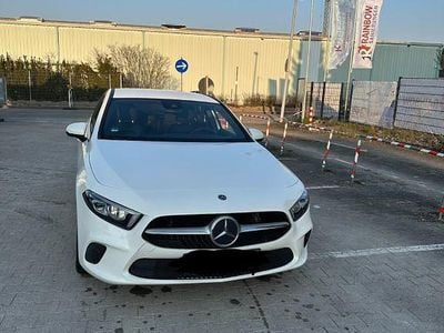 Gebraucht Mercedes A200 163 PS (119 kW) 2018 Weiß Limousine