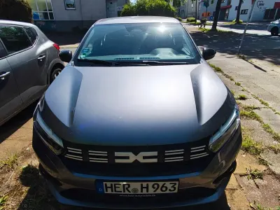 Gebraucht Dacia Sandero Journey 91 PS (66 kW) 2025 Grau Limousine