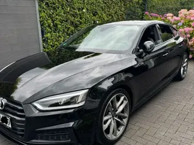 Gebraucht Audi A5 Sportback Sport 190 PS (139 kW) 2018 Schwarz Kleinwagen
