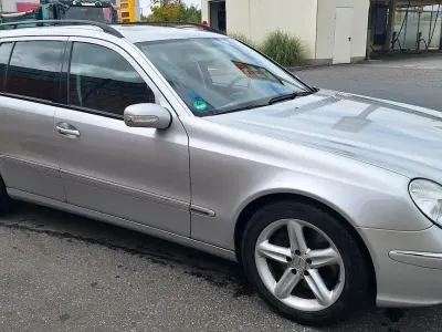 Gebraucht Mercedes E500 306 PS (225 kW) 2003 Silber Kombi