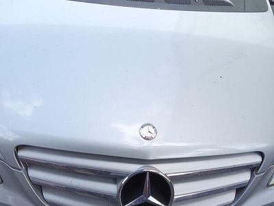 Mercedes B200