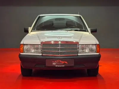 Gebraucht Mercedes 190 118 PS (86 kW) 1987 Weiß Limousine
