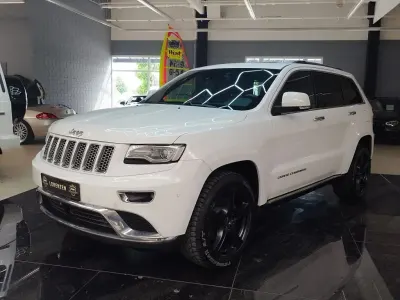 Gebraucht Jeep Grand Cherokee Summit 250 PS (183 kW) 2015 Weiß SUV